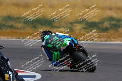 media/Apr-30-2023-CRA (Sun) [[020fcf5d43]]/Race 4-600 Supersport/